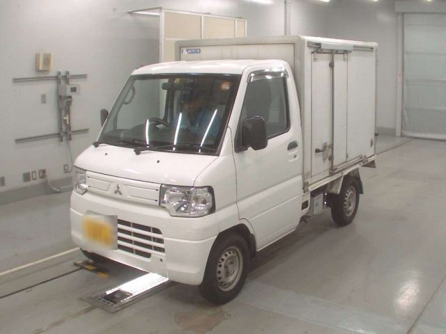 242 MITSUBISHI MINICAB TRUCK 2013 г. (CAA Tokyo)